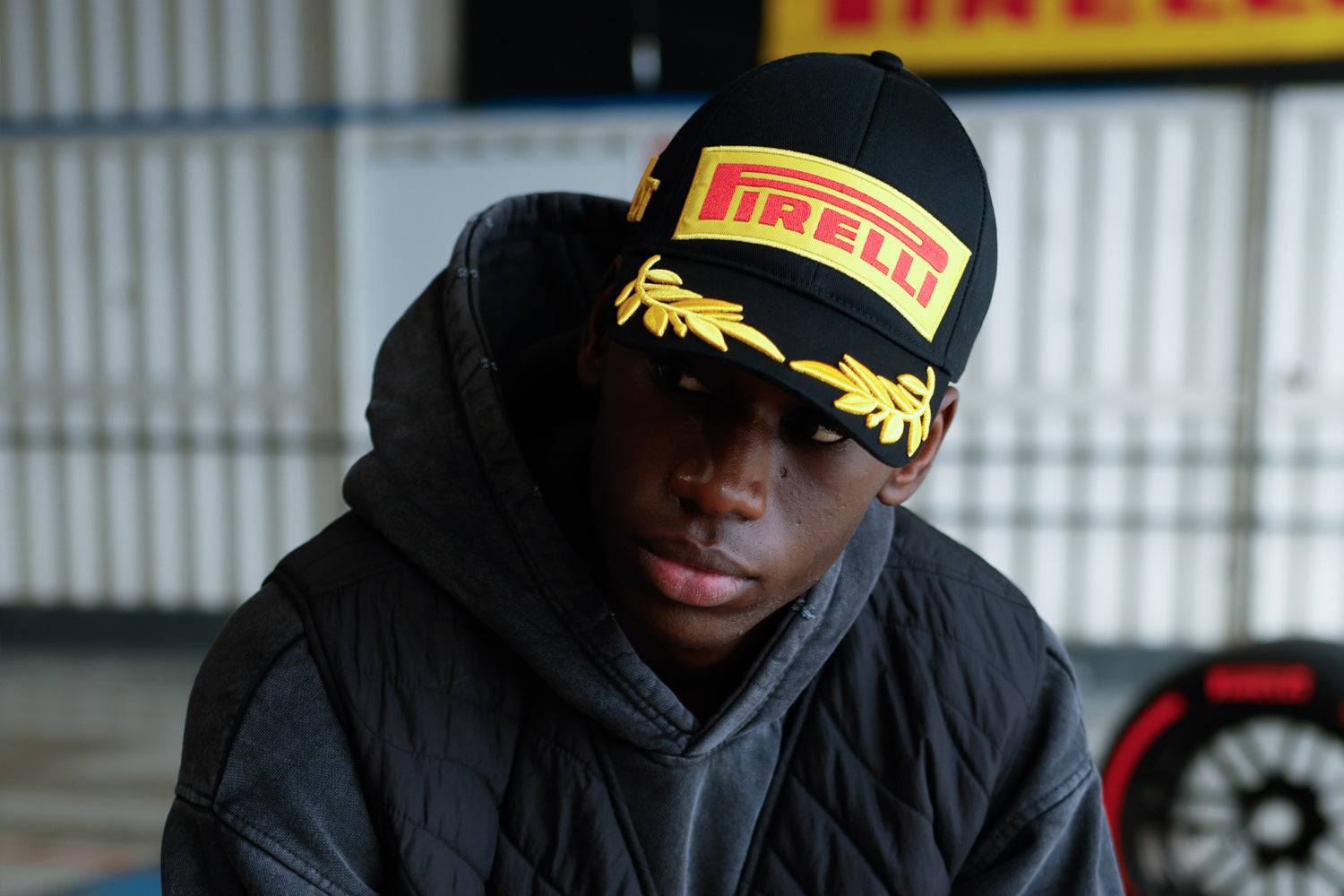 main in black Pirelli Podium Cap
