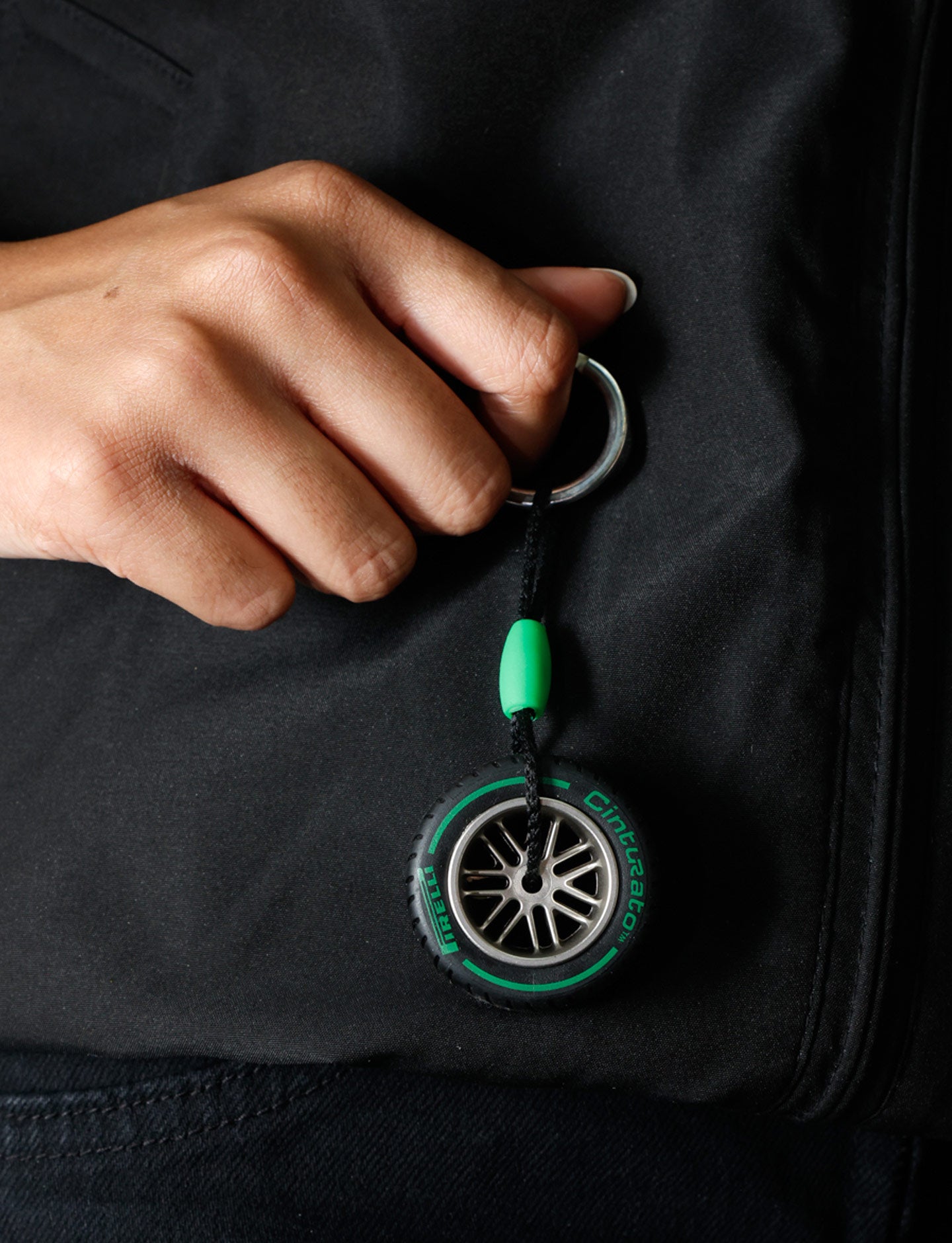 Pirelli Intermediate Tyre Keyring - Green